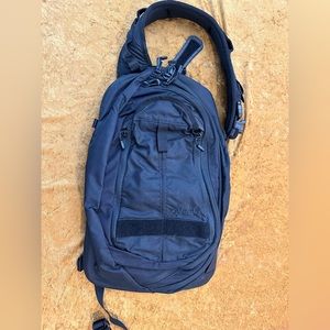 VERTX Commuter Sling 2.0